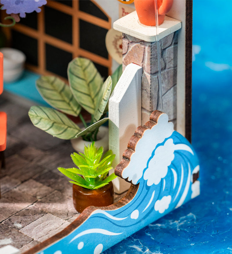 Robotime Sea Holiday Restaurant DS039