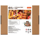 Achterkant verpakking van de Robotime A-Frame Cabin, miniatuur vakantiehuisje in winterse, Oostenrijkse stijl