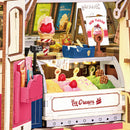 Verschillende soorten ijs onder de toonbank van de Robotime Beverly’s Ice Cream Truck