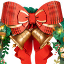 Close-up van de grote rode strik met kerstbellen van de Robotime Christmas Wreath