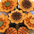 Close-up van de zonnebloemen in de vaas van de Robotime Golden Sunflower