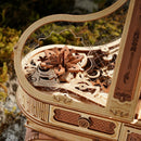 Doorzichtige deksel en bloemversiering op de achterkant van de Robotime Magic Piano