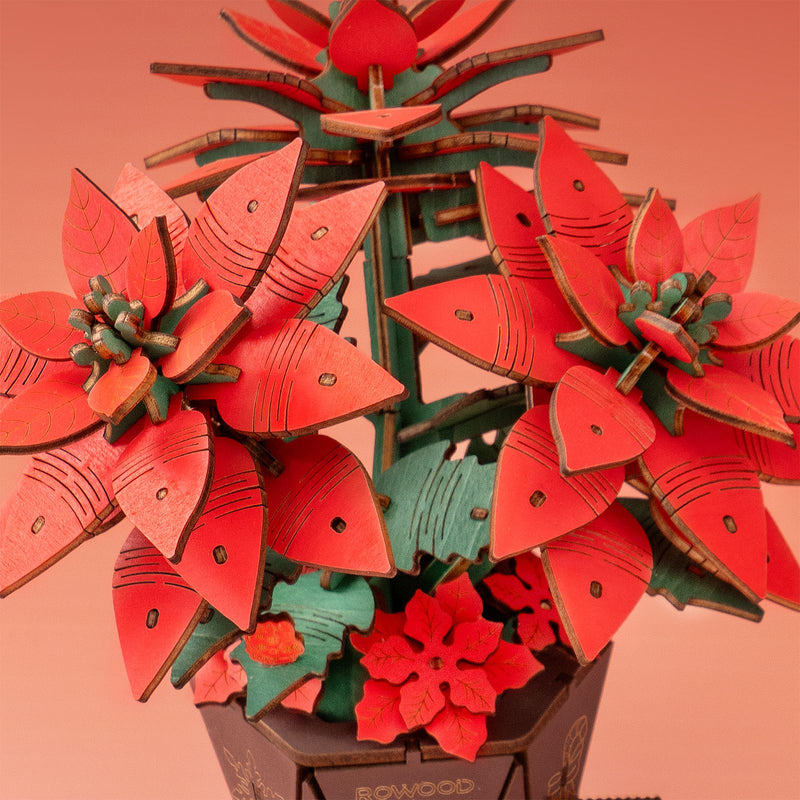 Details van de bovenkant van de Robotime Poinsettia