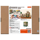 Achterkant verpakking van de Robotime Quiet Corner Study, lage book nook bouwpakket van een knusse studeerkamer