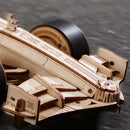 Close-up van de neus van de Robotime Racing Car