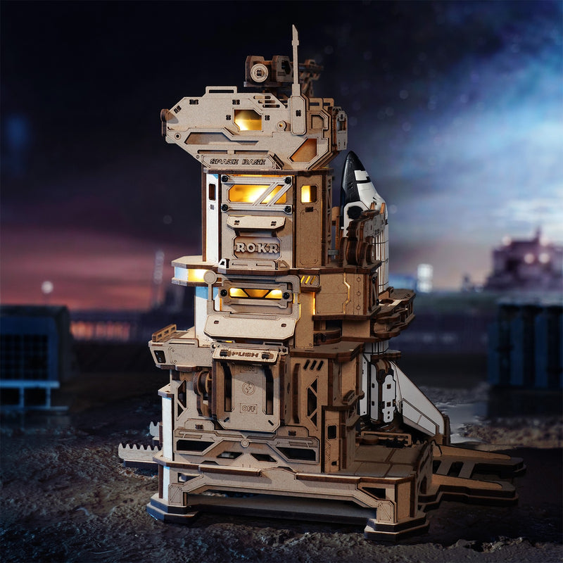 De toren van het lanceerplatform van de Robotime Space Shuttle