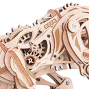 De torso met het mechaniek van de Robotime Velociraptor